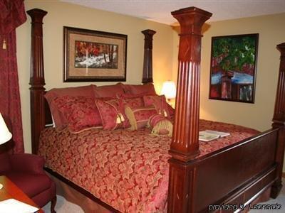 The Foxtrot Bed And Breakfast Gatlinburg Room photo