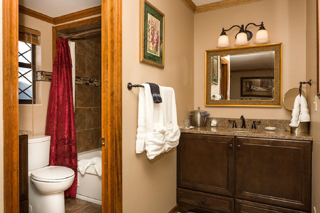 The Foxtrot Bed And Breakfast Gatlinburg Exterior photo